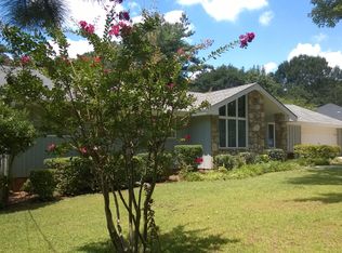 130 Bent Grass Dr, Roswell, GA 30076