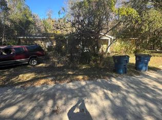 1066 Fred Ravenel Rd, Awendaw, SC 29429