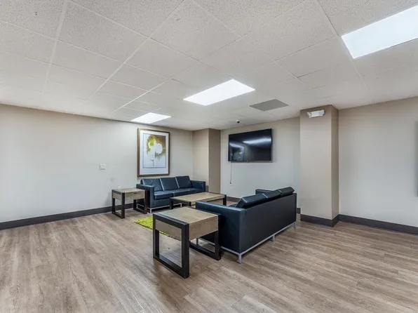 2110 Harmon Cove Tower image 46 of 50