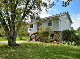 2 Apple Blossom Ln, Hendersonville, NC 28792