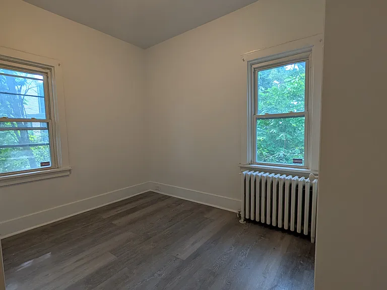 500 Fordham Ave #1 — Photo 7