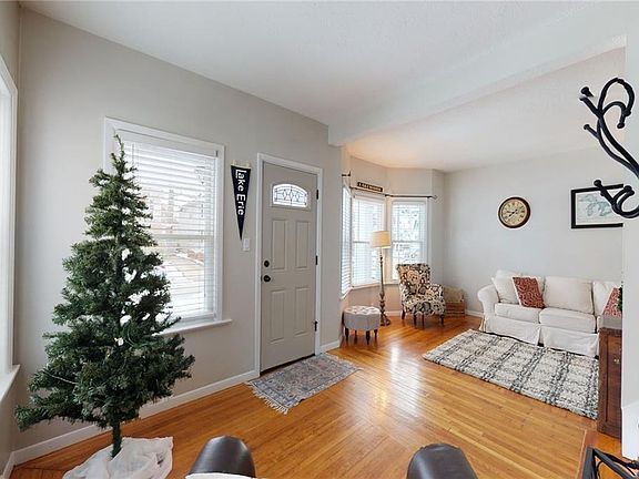 2nd image of 1538 Lakeland Ave