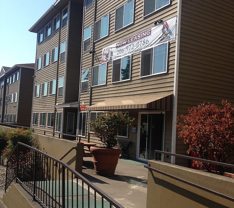 2nd image of 4327 8th Ave NE #C407