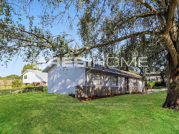 4th image of 714 Greenleaf Ln