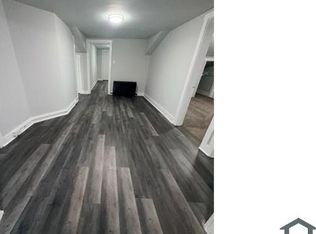 126 10th St Floor 2, Turtle Creek, PA 15145