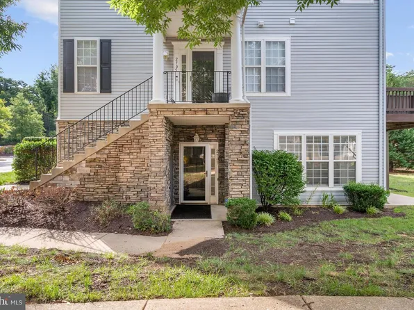 2703 Oak Leaf Ct, Odenton, MD 21113