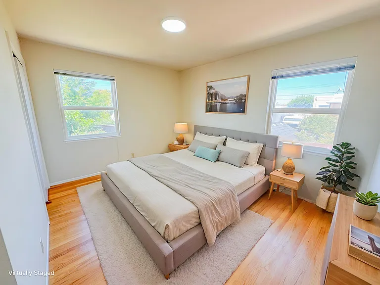 468 Acacia Ave — Photo 5