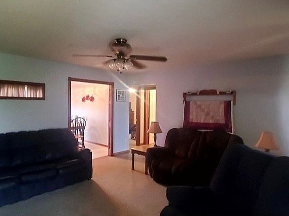 4th image of 370 Whitetail Dr