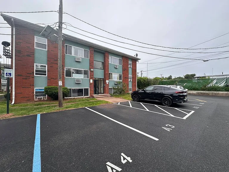 18 Hampton Rd #A10 — Photo 16