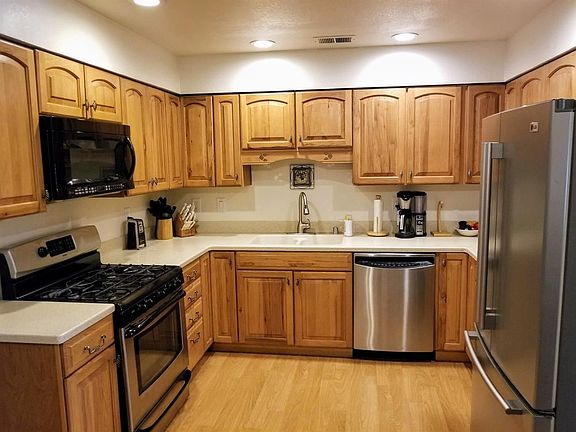 3rd image of 1201 Lamberton Cir
