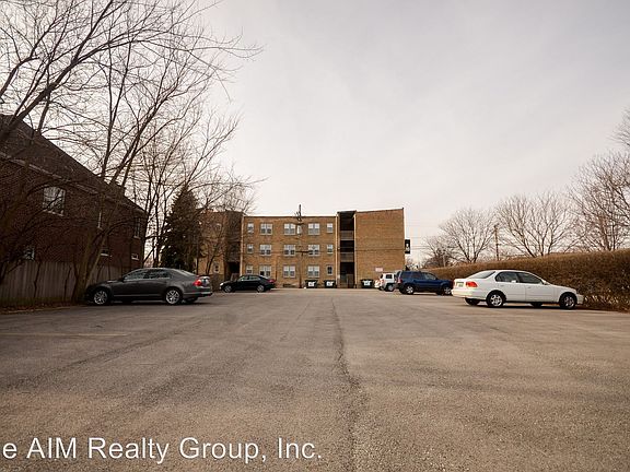 5th image of 290 W Montrose Ave APT A2
