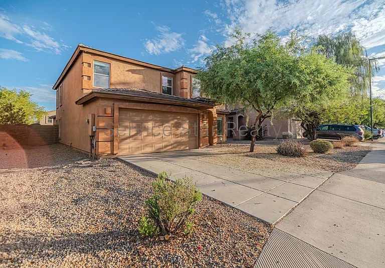 25235 W La Mont Ave — Photo 1