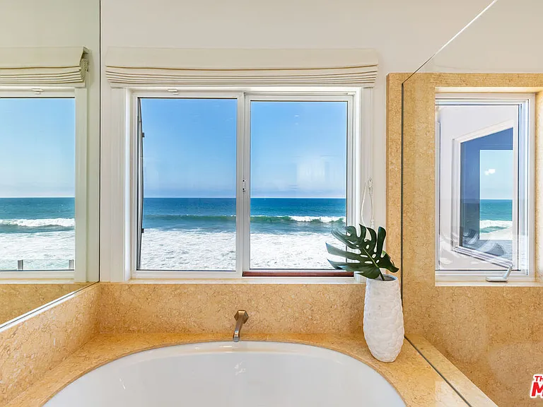 24314 Malibu Rd — Photo 33