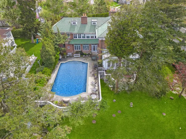 127 Beverly Road image 49 of 57