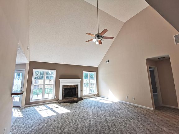4th image of 640 Millbrook Village Dr
