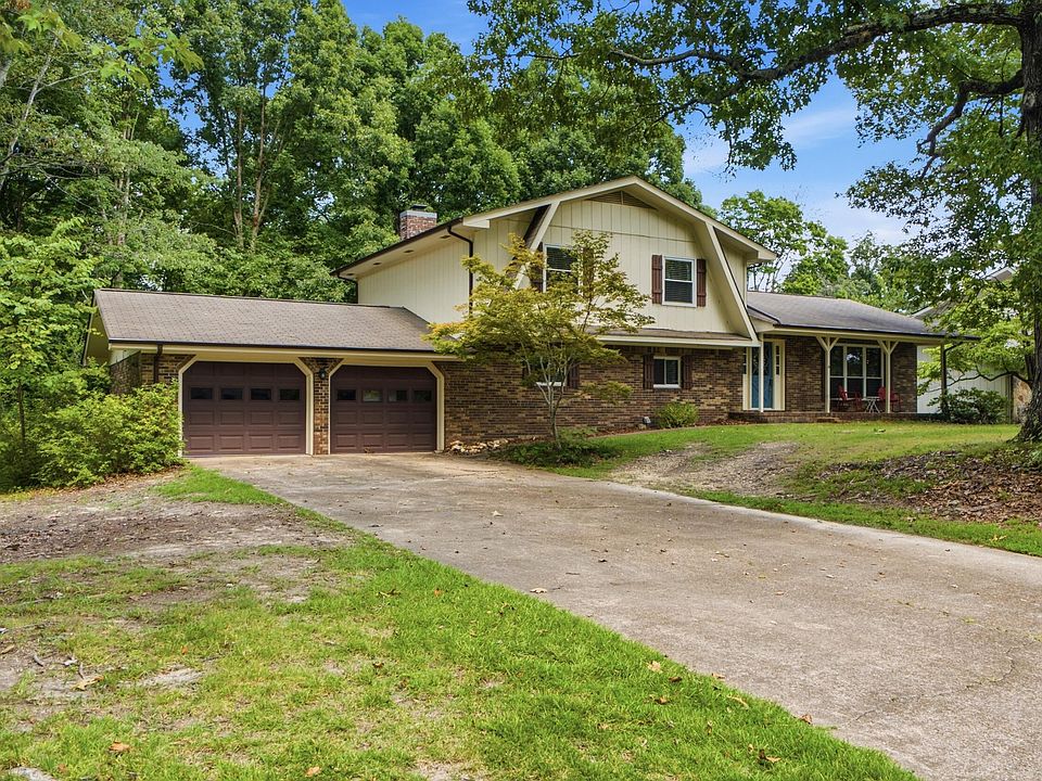 1st image of 2407 Cedar Creek Dr