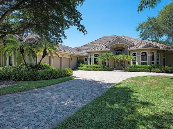 1719 Persimmon DR, NAPLES, FL 34109
