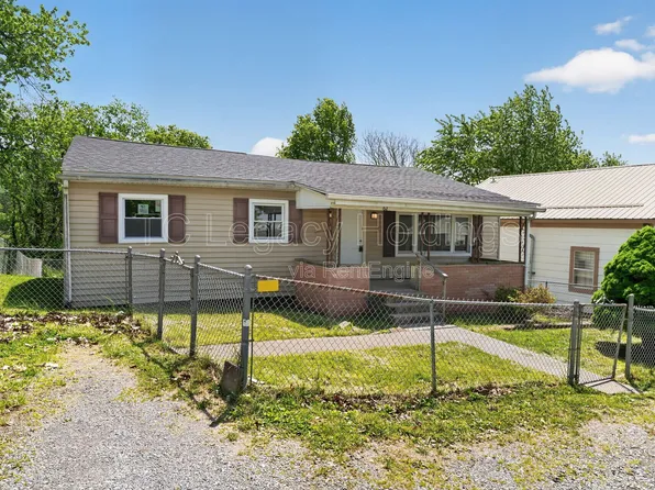 90 Needham St, Clarksburg, WV 26301