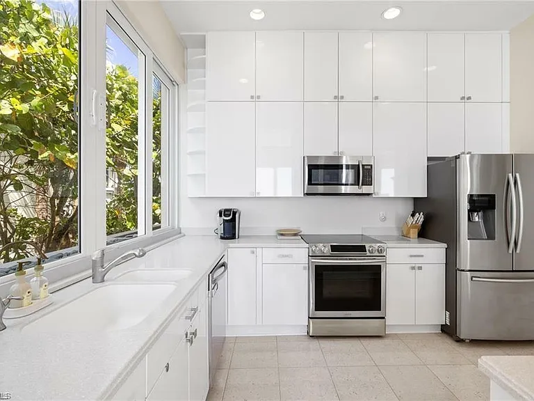 3860 Gordon Dr — Photo 21