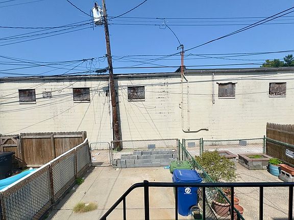 2nd image of 3512 E Baltimore St