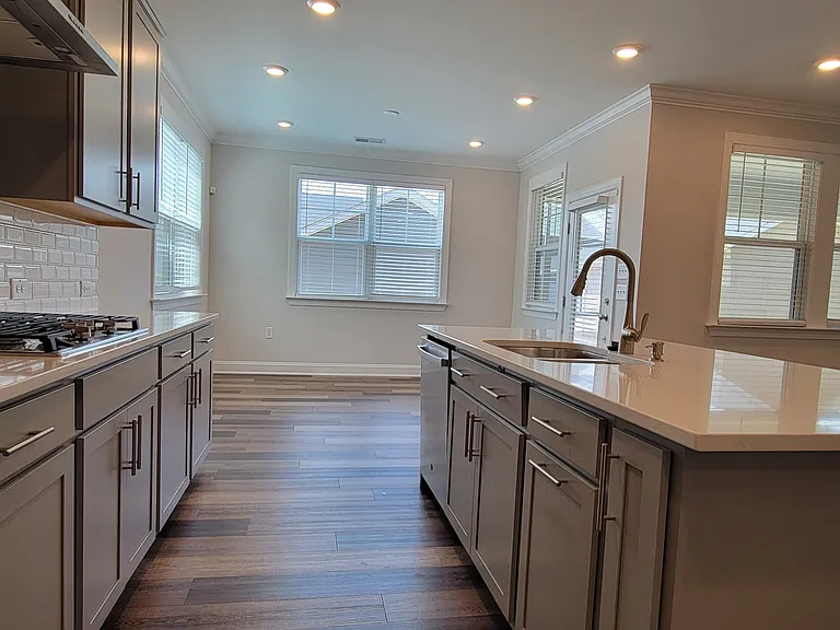 745 Cormiche Ln — Photo 15