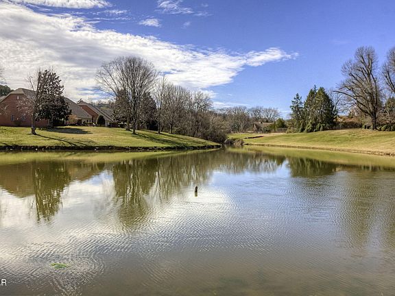 5th image of 376 Paine Lake Dr