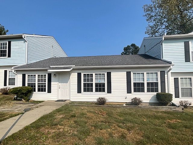 1st image of 612 E Campus Dr #A6