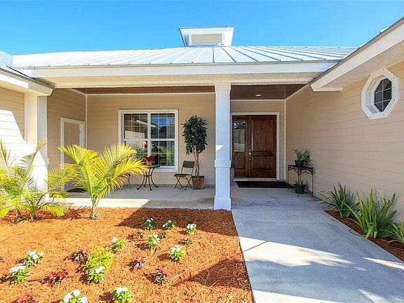 4th image of 1169 NE Bayside Pl