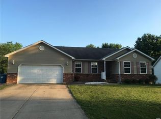1130 Nassau Dr, Edwardsville, IL