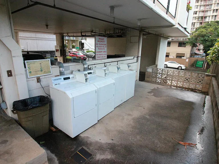 1546 Pensacola St — Photo 14