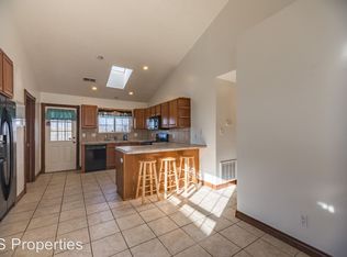 46 Epoch Dr, Edgewood, NM 87015