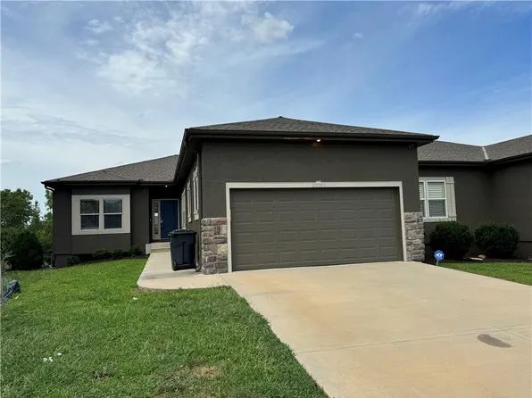22054 W 116th Ter #1, Olathe, KS 66061