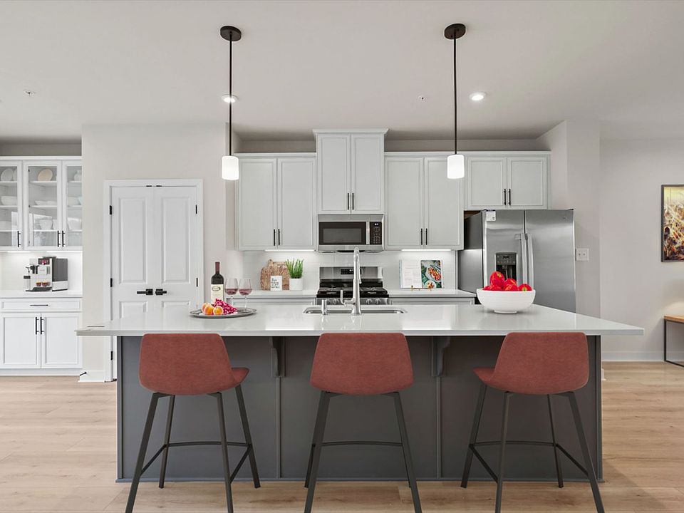 Strauss with Rooftop Deck