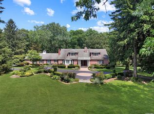 1966 Midlane, Muttontown, NY 11791