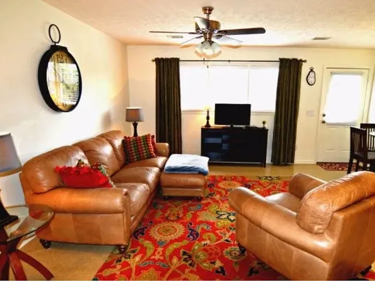 146 Westwinds Dr — Photo 4
