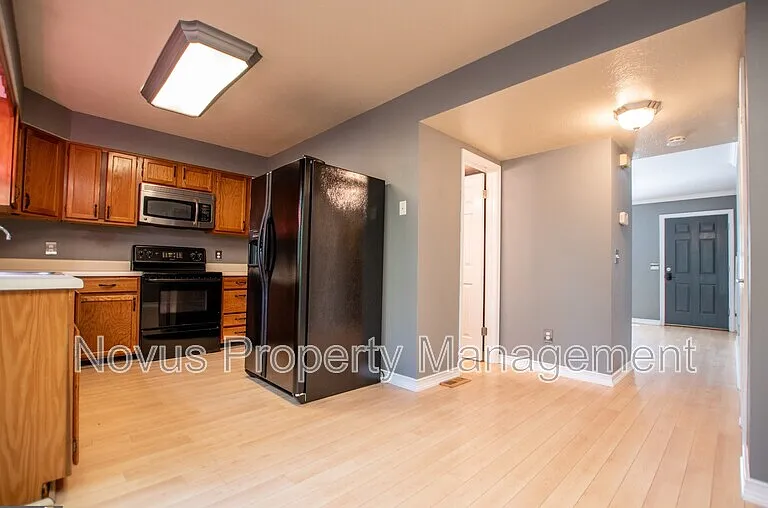124 Mill Stream Ct — Photo 14