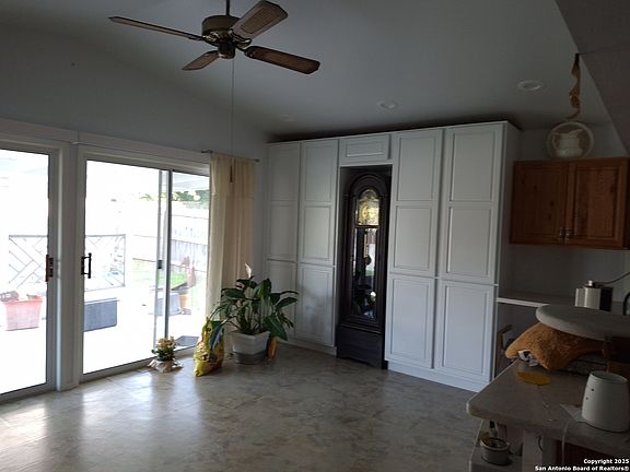 3rd image of 7722 Village Oaks Dr