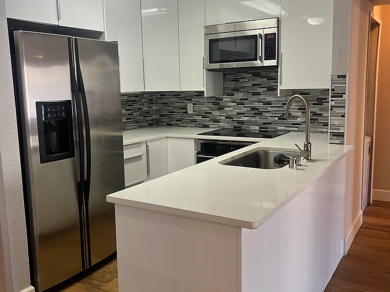 8889 Caminito Plaza Centro #7236 — Photo 2
