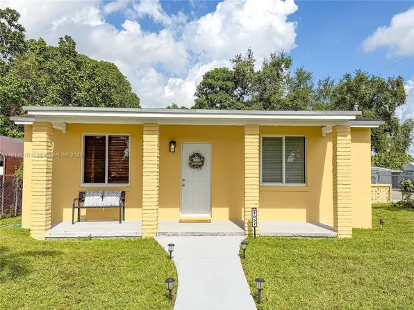 3057 NW 101st St, Miami, FL 33147