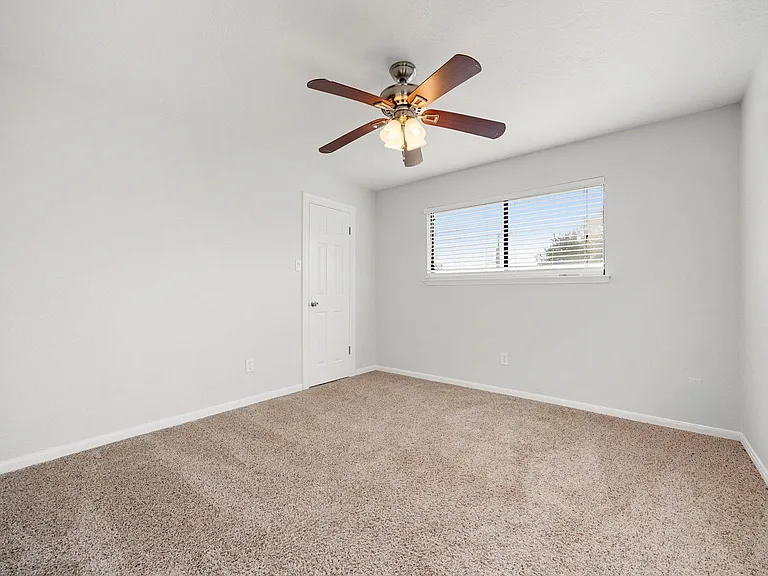 15526 Cabildo Dr — Photo 13