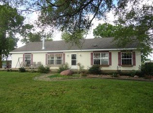 8132 County Road 176, Savannah, MO 64485