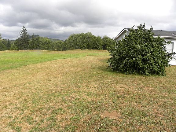 View to rear of property