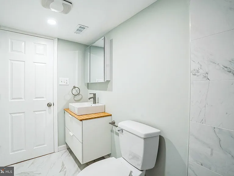 435 N 32nd St #1 — Photo 12
