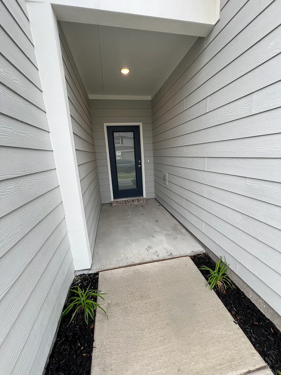 Building Photo - 1325 Lake Alpine Trl