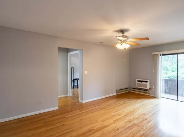5130 N Albany Ave APT 203, Chicago, IL 60625
