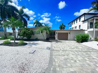 11440 4th St E, Treasure Island, FL 33706