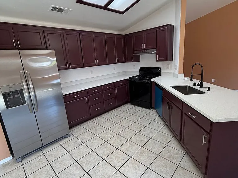 738 Waterford Way — Photo 3