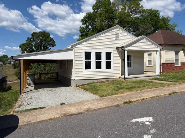 406 Realty St SW, Lenoir, NC 28645