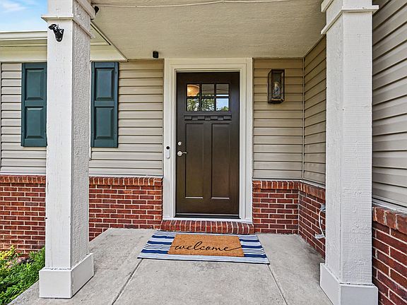 4th image of 6059 Mapleview Ln