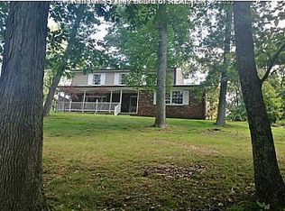 40 Pinecrest Dr, Huntington, WV 25705